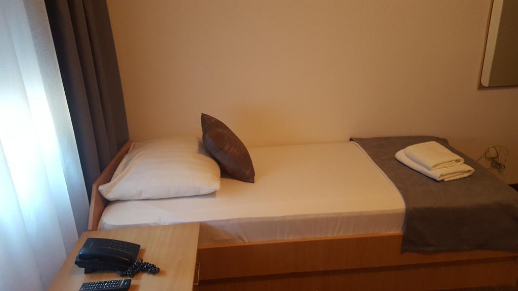Hotel Amicus Μόσταρ Εξωτερικό φωτογραφία